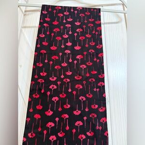 NWOT black and red, stunning, Ginkgo print scarf 88” long 8” across Fully hemmed